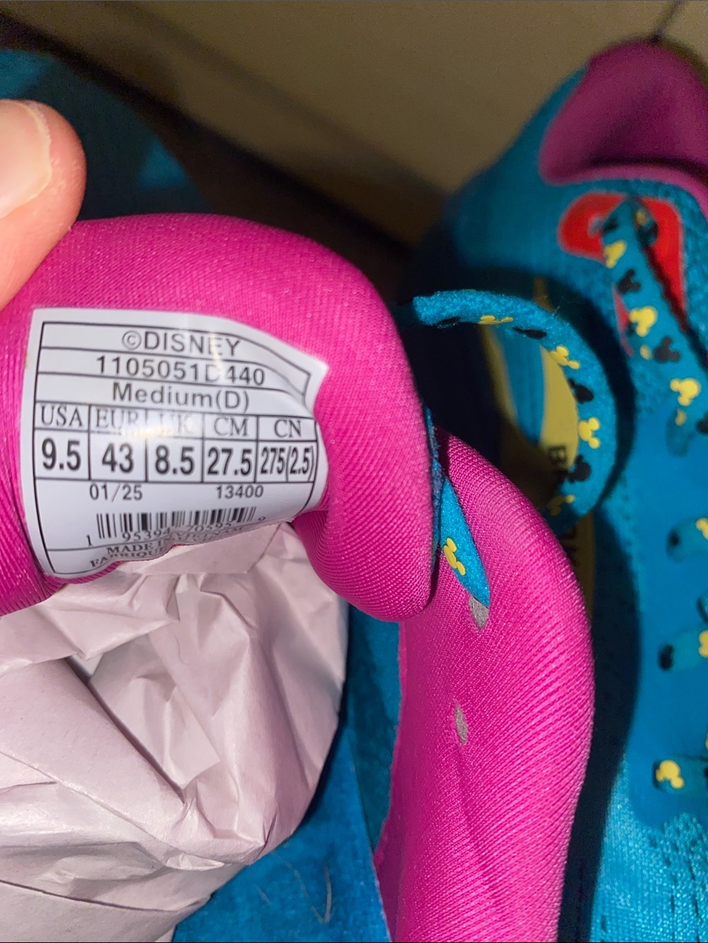 Brooks Ghost Max Run Disney Springtime Suprise 2025 size 9.5 men’s - Picture 7 of 7